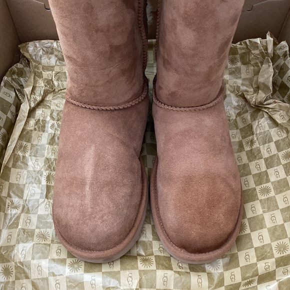 UGG Tall Boots with Bailey Bow - Picture 4 of 7